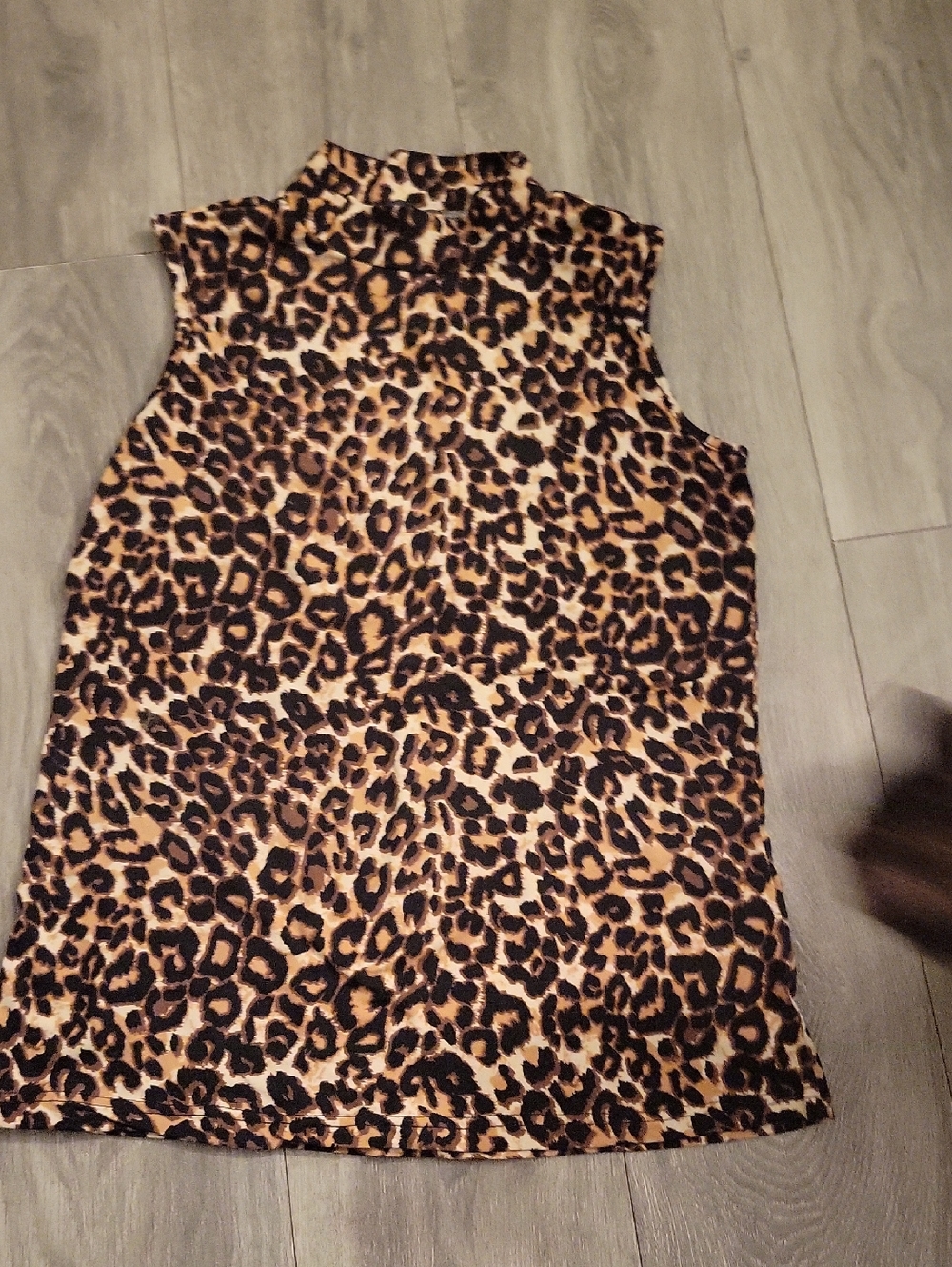 Sleeveless Leopard Print Mock Neck Top - Brown/Black